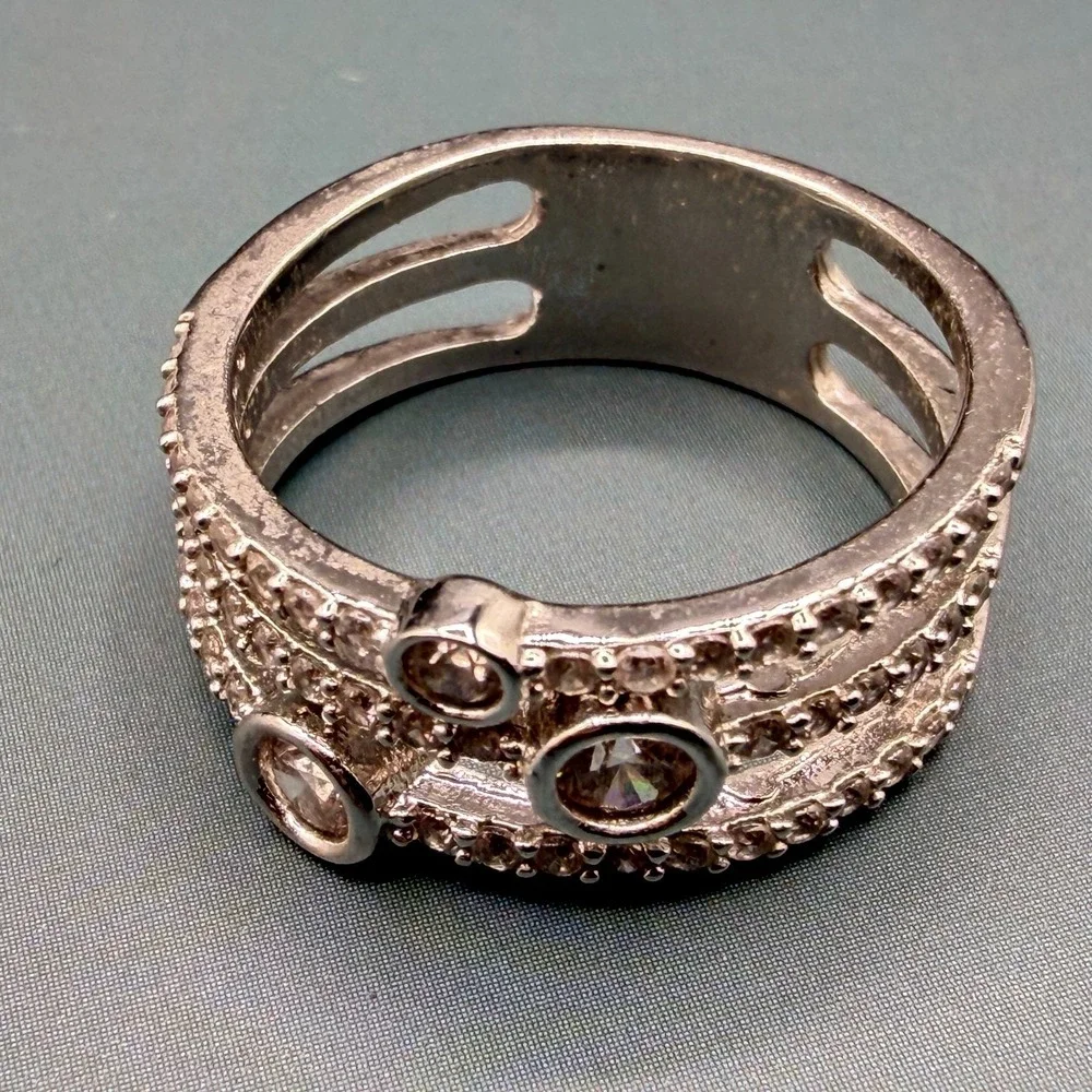 N/A bold silver